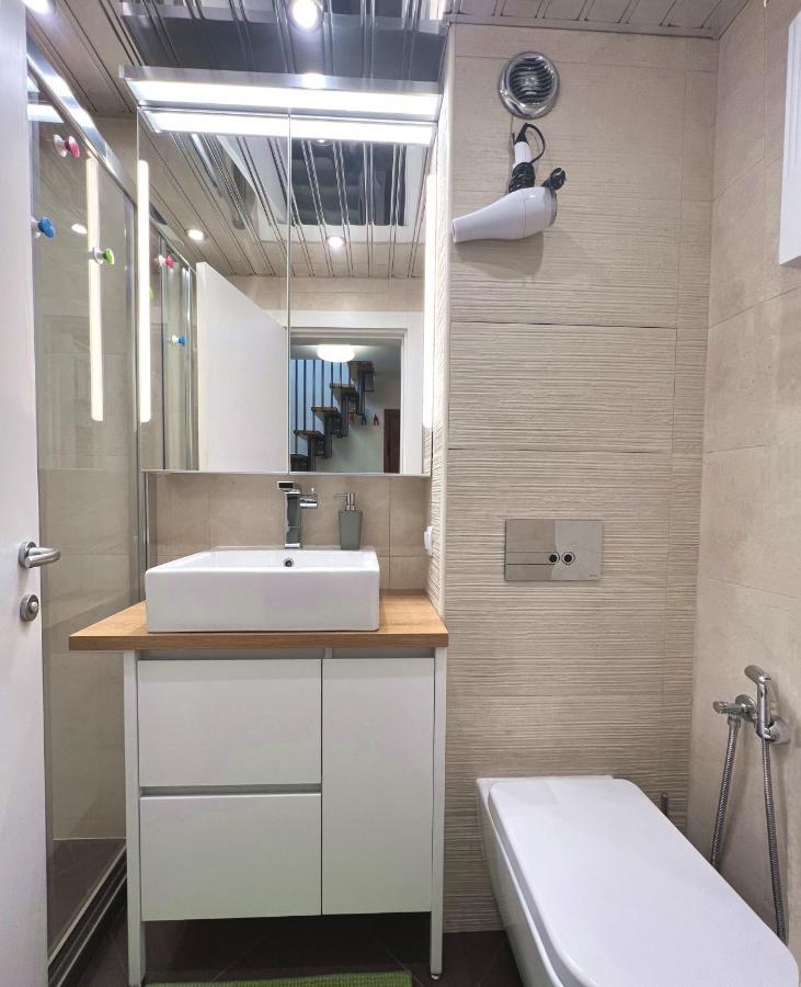 Unique Luxurious Jacuzzi Penthouse Duplex In City Center! 2 Baths! Free Parking! Sofia Eksteriør billede