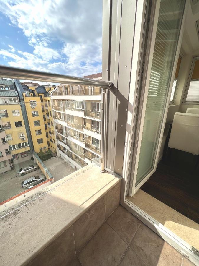 Unique Luxurious Jacuzzi Penthouse Duplex In City Center! 2 Baths! Free Parking! Sofia Eksteriør billede